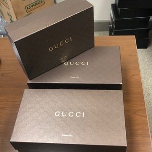 2️⃣ GUCCI BOXES LEFT